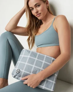 Aloha Mid Pouch