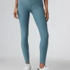 Clean Elevation Legging