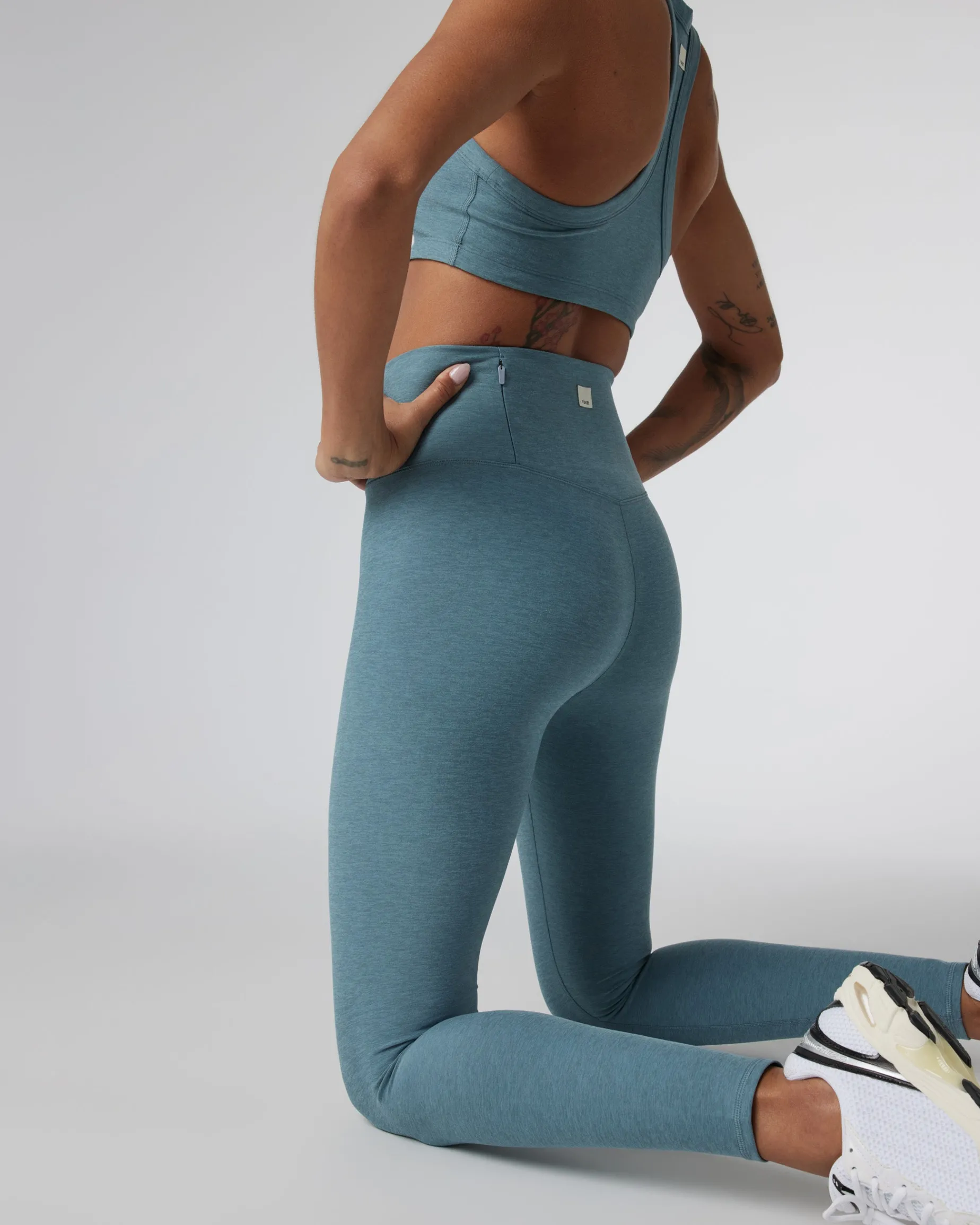 Clean Elevation Legging-Short