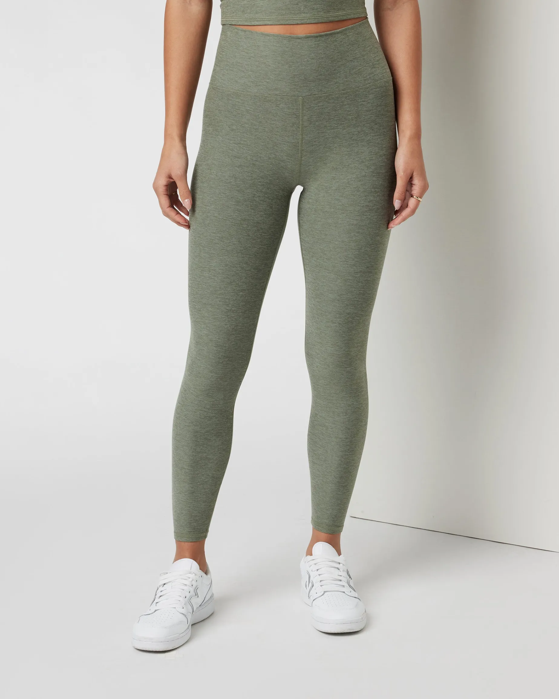 Clean Elevation Legging-Short
