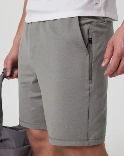 Coronado Short 8"