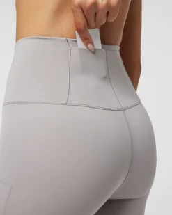 Evolve Zipped Legging