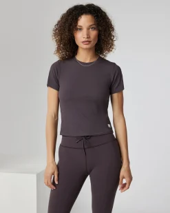 Pose Fitted Tee