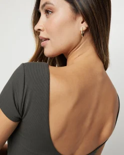 Pose Scoop Back Tee