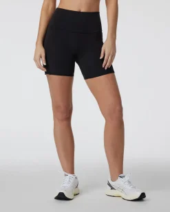 Studio Pocket Short
